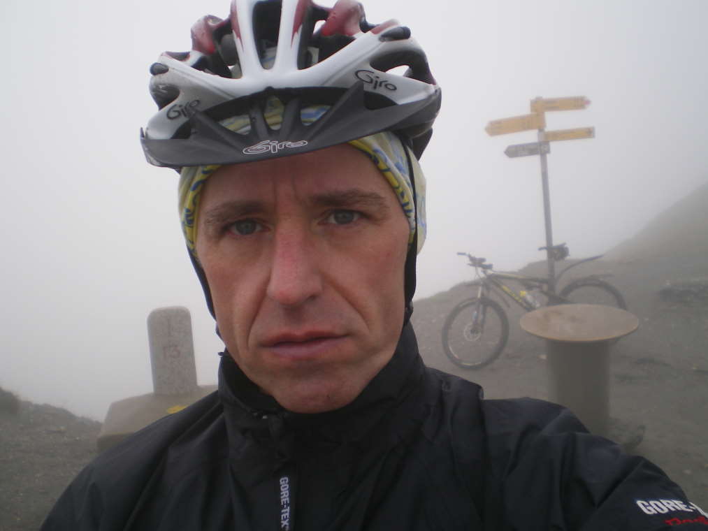Letzter Nebel der Tour am Grand Col Ferret